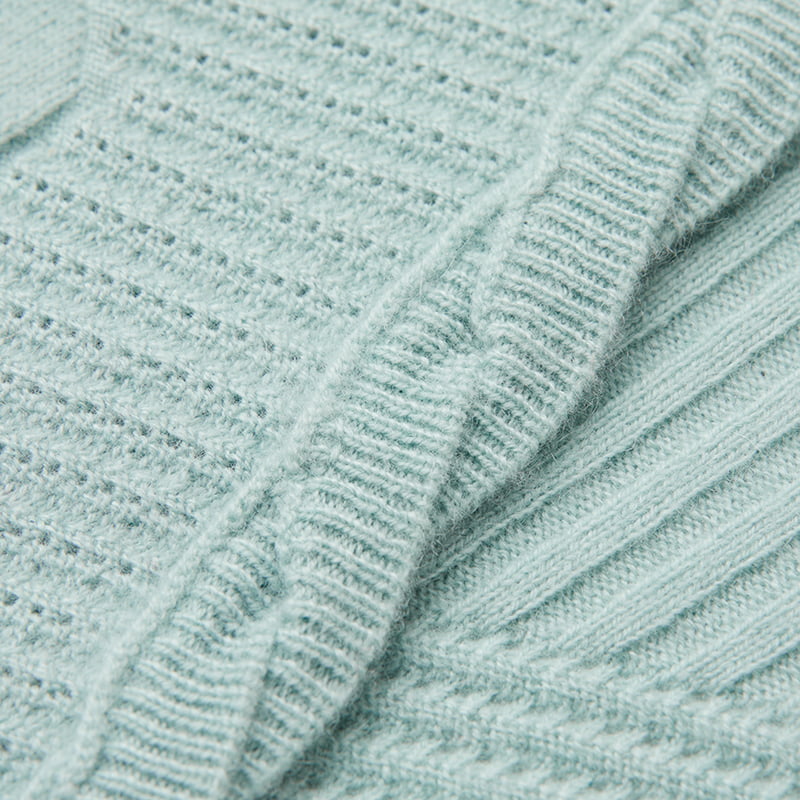 ML2218 V-nyakú csavart egysoros kötött kardigán sziromgombokkal ML2218 V-nyakú csavart egysoros kötött kardigán sziromgombokkal