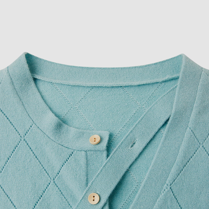 ML2212 gyémánt üreges nyakkivágású szalagos kivitelű kötött kardigán pulóver ML2212 gyémánt üreges nyakkivágású szalagos kivitelű kötött kardigán pulóver