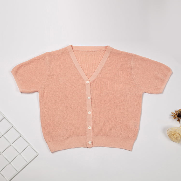 SM-K0046 V-nyakú, gombos jeges lenvászon, rövid, vékony, rövid ujjú, kötött kardigán SM-K0046 V-nyakú, gombos jeges lenvászon, rövid, vékony, rövid ujjú, kötött kardigán