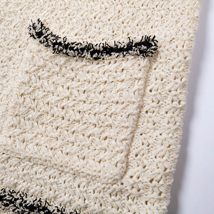 SM-K0049 Kontraszt színű kerek nyakú kis illatú rojtos kötött kardigán SM-K0049 Kontraszt színű kerek nyakú kis illatú rojtos kötött kardigán