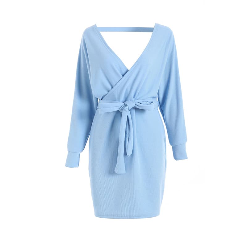 SM-K0076 V-nyakú vágott denevérujjú, fűzős kötött ruha SM-K0076 V-nyakú vágott denevérujjú, fűzős kötött ruha